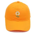 Leuchtend orangefarbene Baseballkappe mit detailreicher Gänseblümchen-Stickerei vorne - Erwachsene - Verstellbar / Orange