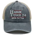 Cappello trucker in mesh blu e beige con ricamo Hawk Tuah '24 su sfondo bianco - Adulto - Regolabile / Grigio