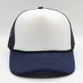 Gorra trucker básica en azul marino y blanco con rejilla y cordón decorativo - Azul Marino + Blanco