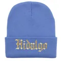 Dettaglio del ricamo dorato Hidalgo su un berretto in maglia blu con bordo risvoltato - 54-60cm / Blu ciano