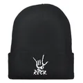 Berretto nero con ricamo gesto ROCK bianco e risvolto in maglia stile hip-hop - Nero