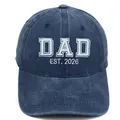 Cappellino da baseball blu navy in cotone con ricamo 3D bianco DAD EST. 2026 davanti - M (56-58cm) / DAD-Blu Navy