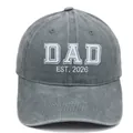 Berretto da baseball vintage grigio scuro in cotone lavato con ricamo bianco DAD 2026 - M (56-58cm) / DAD-Grigio