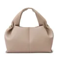 Bolso nube caqui de piel granulada suave con asa ancha y anillas en D doradas - Pequeño / Gris elefante