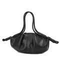 Bolso nube de cuero suave negro con detalles fruncidos y diseño de asa con nudos - Negro
