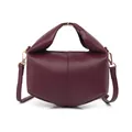 Bordeauxrode crossbodytas van generfd leer met unieke driehoeksvorm en gouden details - Kastanjebruin