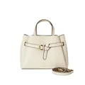 Bolso de mano minimalista beige en cuero granulado con herrajes dorados y bandolera - crema