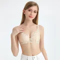 Elegante reggiseno in seta e pizzo beige con ricami floreali e senza ferretto - M / Beige