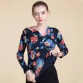 Maglione da donna in pura lana con scollo a V, blu scuro con stampa floreale e fodera calda - L / Floreale Astratto (Modello 26)