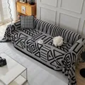 Funda de sofá de felpa gris y negra con patrones geométricos de estilo bohemio moderno - 180cmx130cm / Gris claro