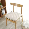 Cojín acolchado de algodón crema para silla con lazos antideslizantes en un ambiente hogareño - Tiempo Beige