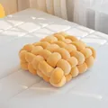 Coussin nœud fait main jaune gingembre carré avec texture tissée douce - Or