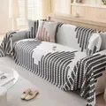 Copridivano estivo in seta di ghiaccio con motivo jacquard geometrico in bianco crema - 180*130 / Nero