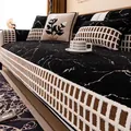 Modern chenille sofa cover with black marble pattern and white tassel fringe trim - 70*70 / Black