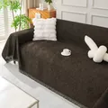 Donkerbruine chenille bankhoes met franjes in een minimalistische crème-stijl - 180x90 / Donker Koffie