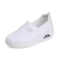 Damen Slipper aus atmungsaktivem weißem Strick mit Keilabsatz und Luftpolstersohle - 35 / Weiß