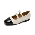 French style Mary Jane flat shoes in white and black patent leather with camellia detail - EU 35 / Apricot