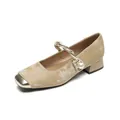 Zapatos Mary Jane de terciopelo champán con punta metálica y detalle de perla - EU 34 / Albaricoque