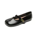 Elegant black patent leather Mary Jane flats with polished vintage buckle and round toe - EU 35 / Black