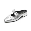 Silver square-toe mule featuring a metallic bow and pleated leather finish - EU 34 / Silver