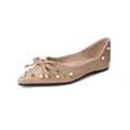 Elegant pointed-toe flat shoe in beige with bow detail and pearl embellishments - 35 / Nude