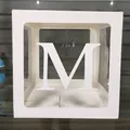 Boîte à ballons blanche avec fenêtre et lettre M pour décoration de fête - Lettre M / Blanc