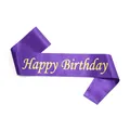 Écharpe Happy Birthday en satin violet avec lettrage doré pour décoration de fête - Violet Happy Birthday