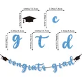 Striscione Congrats Grad con glitter blu, cappello da laurea e dimensioni esatte - Congrats Grad Blu Glitterato