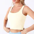 Eng anliegendes geripptes Yoga-Tanktop in Hellgelb mit eckigem Ausschnitt und kurzem Schnitt - S (Ohne Brustpolster) / Weiß