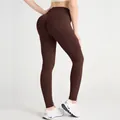 Leggings yoga a vita alta senza cuciture marrone scuro con effetto push-up glutei - S / Bottoms / Caffè Scuro