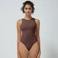 Dark brown ribbed seamless bodysuit with crew neck and high-cut elastic body shaper style - XL / Brown