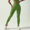 Leggings yoga a vita alta senza cuciture verde erba con reggiseno sportivo - Pantaloni Verdi