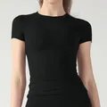 T-shirt da yoga nera per donna con scollo rotondo e tessuto traspirante per lo sport - Taglia S / Nero