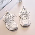 Sneaker per bambini in rete traspirante bianche con dettagli argento e lacci - EU 22 / Bianco