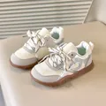 Retro cream and grey suede kids sneakers with silver stripe and brown rubber soles - Size 21 (13.5cm) / Off White