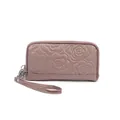 Elegante Leder-Clutch in Altrosa mit 3D-Kamelienblüten-Prägung und Handgelenkschlaufe - Lotuslila