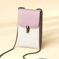 Rosa-weiße Crossbody-Handytasche mit Kettenriemen und eleganter Litschi-Struktur - Helllila und Weiß