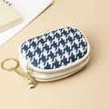 Monedero mini de piel con pata de gallo, doble cremallera y colgante de corazón - Azul