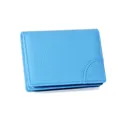 Slanke felblauwe pasjeshouder van echt leer met kiezeltextuur en fijne stiksels - Blauw