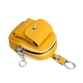 Mini gelbe Echtleder-Münztasche mit Litschitextur und Metall-Schlüsselanhängerhaken - Gelb