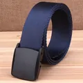 Ceinture en toile de nylon bleu foncé avec boucle en plastique noir et texture tissée - Style Standard / Bleu royal