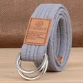 Ceinture décontractée en toile gris clair pour homme avec boucle double D argentée - Gris clair