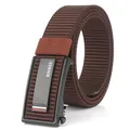 Cintura casual da uomo in nylon marrone con fibbia automatica nera e trama intrecciata - Fibbia Nera - Caffè / 120cm