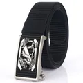 Cintura da uomo in nylon nero con fibbia automatica grigio argento e rilievo di drago cinese - Fibbia in Argento Antico - Nero