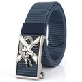 Cintura da uomo in tela blu navy con fibbia automatica in rilievo a coccodrillo 3D - 120cm / Fibbia in Argento Antico - Blu Reale