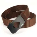 Ceinture homme en toile tressée marron foncé avec boucle automatique noire mate géométrique - Marron