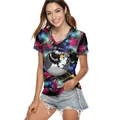 T-shirt col en V pour femmes avec imprimé galaxie coloré et illustration vintage portrait - Style Portrait Féminin Vintage Galaxie Coloré (B136-004)