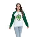 Maglia donna maniche lunghe San Patrizio con trifoglio Lucky verde e maniche raglan - Taglia S / Top - Stile Stampa Trifoglio Lucky (H002-23A0024) / Verde Scuro