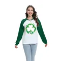 Haut raglan femme pour la Saint-Patrick avec motif trèfle vert et corps blanc pur - S / Style Trèfle à Éclaboussures Artistiques (H002-23A0034) / Vert Foncé