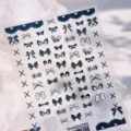 Selbstklebender Nagelaufkleber TS-4144 mit schwarz-weißen Schleifen und Spitzenmotiven - TS-4144 Schwarz-Weiß Haarschmuck Flacher Stil